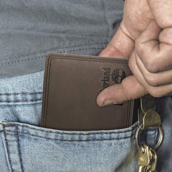 Elegant Men's Leather RFID Wallet - Compact Design with Removable Card Carrier - Picture 7 of 7